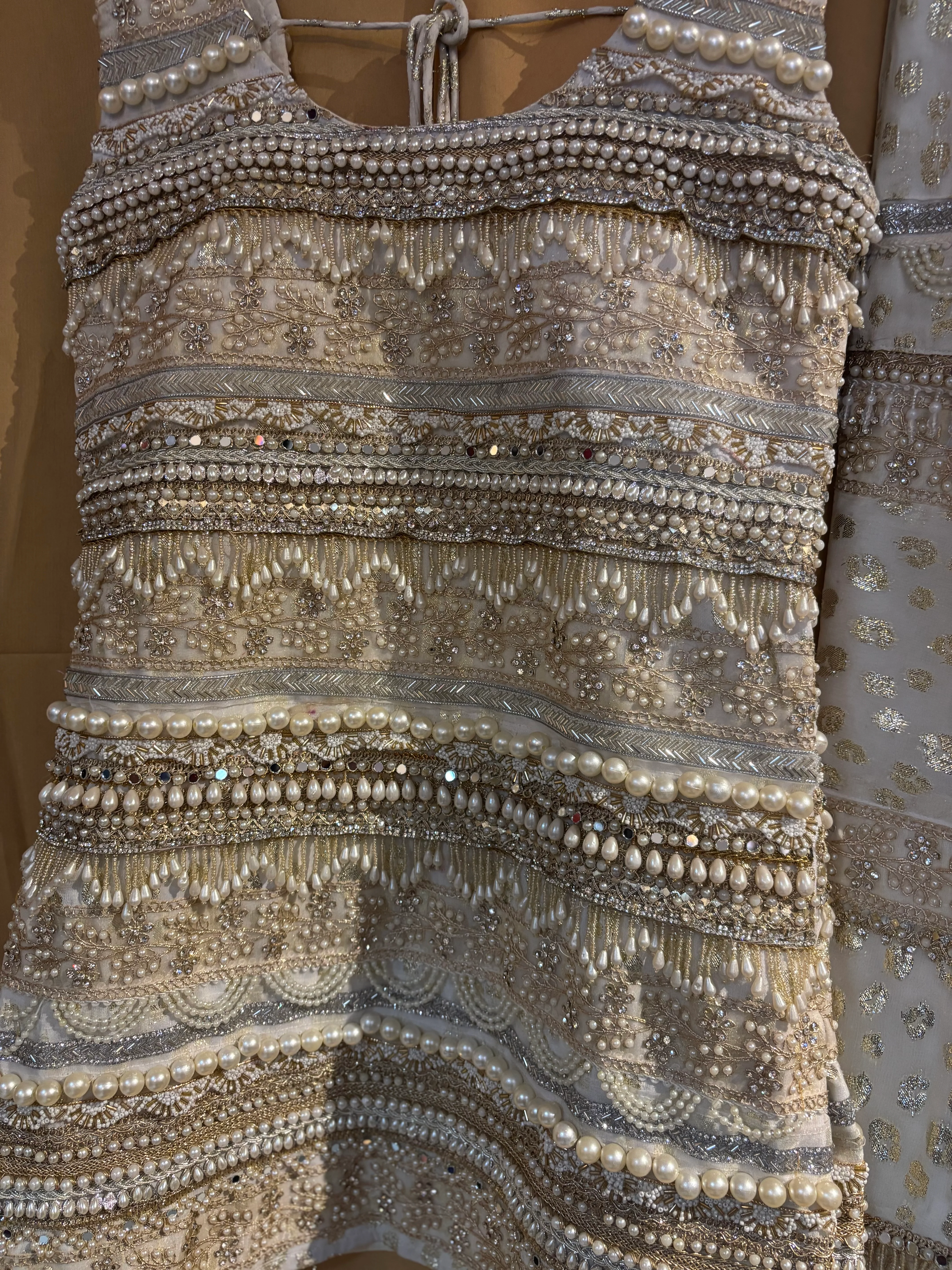 Chaand Khwaab Pearl Sharara - Image 4