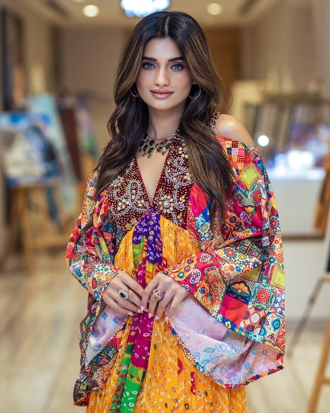 Kaftan Embellished Dress - Image 6