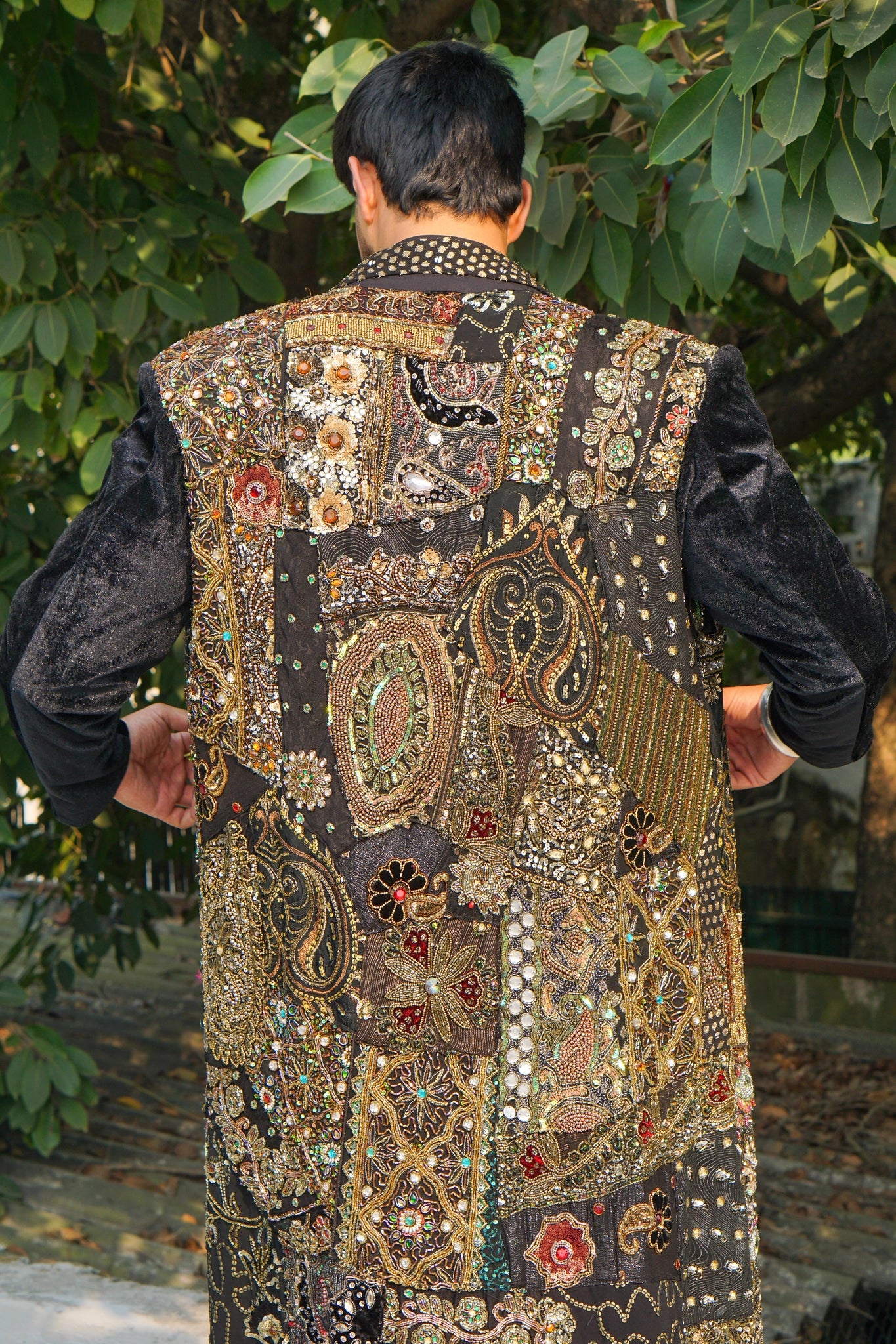Sultan-E-Noor Regal Heritage Sherwani Coat - Image 4
