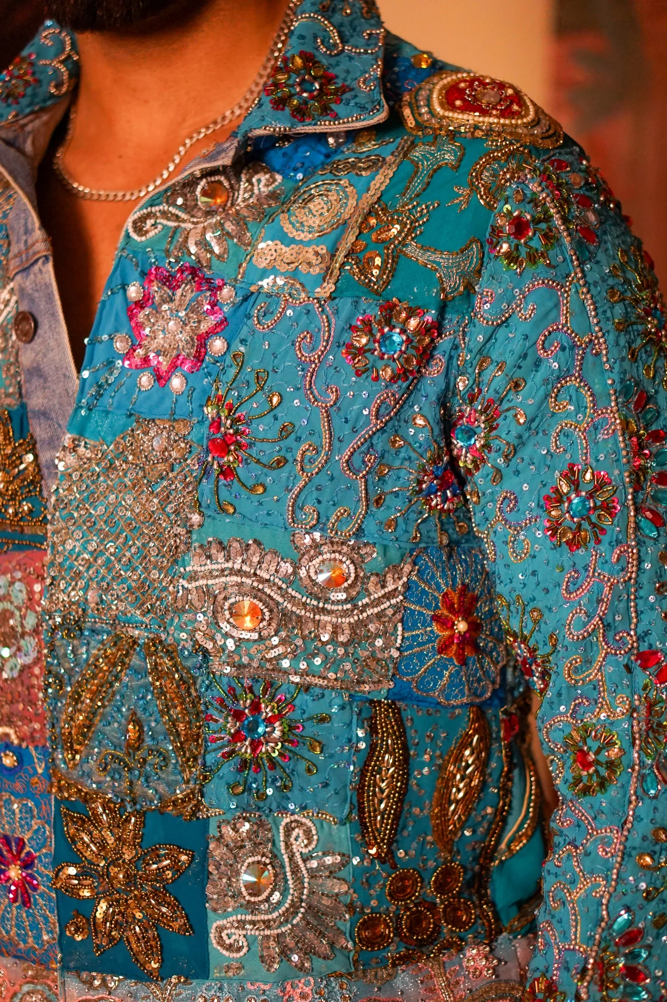 Zar-e-Firoza Regal Embellished  Jacket - Image 6